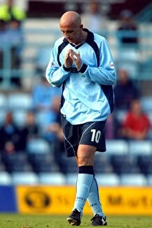 Images Dated 31st August 2002: Reigniting the Rivalry: Coventry City vs. Nottingham Forest in Division One Soccer (31-08-2002)