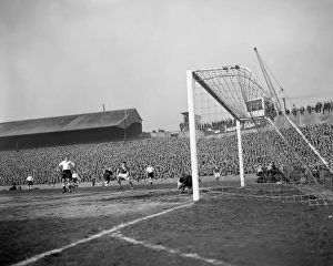 FA Cup - Fifth Round - Millwall v Birmingham City - The Den