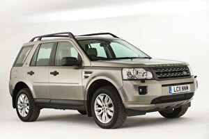 Images Dated 12th August 2007: 2011 Land Rover Freelander 2 TD4 HSE