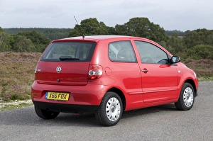 Rear Three Quarters Gallery: 2011 Volkswagen