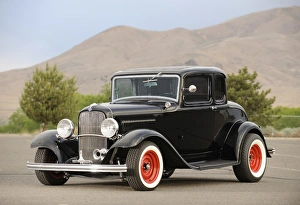 Hot Rod Gallery: Ford 5 window coupe