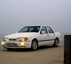 Images Dated 6th November 2013: Ford Sierra Sapphire RS Cosworth 1989