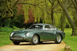 Images Dated 17th April 2014: Aston Martin DB4 GT Zagato, 1963, Green