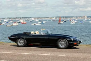 Jaguar E-Type V12 Roadster Print