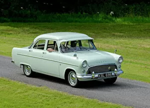 Images Dated 8th June 2014: Ford Consul, 1956, Green, light