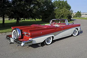 Ford Fairlane 500 Convertible 1958 Red & white Ford Fairlane 500 Convertible 1958 Red & white
