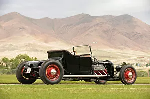 Ford (Hot Rod) Track Racer, 1925, Black