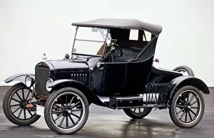 Images Dated 13th February 2014: Ford Model T Roadster
