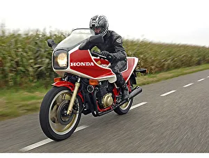 Honda CB 1100R1981Red& white Honda CB 1100R1981Red& white Honda CB 1100R1981Red& white Honda CB 1100R1981Red& white