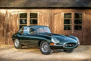 Iconic Gallery: Jaguar E-Type Series 1 3.8-litre Coupe 1961 Green dark