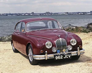 <b class=qtipBold><figcaption>Jaguar Mk 2 British</figcaption></b><br> Jaguar Mk 2 British