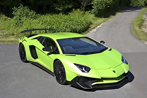 Lamborghini Aventador LP750-4 SV 2016 Green & black Lamborghini Aventador LP750-4 SV 2016 Green & black