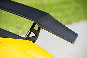 Spoiler Gallery: Lamborghini Murcielago LP670-4 SV 2010 Yellow