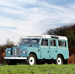 Images Dated 11th February 2016: Land Rover Series 2, 1964, Blue, & white