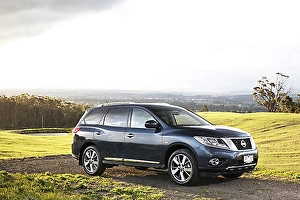Nissan Pathfinder (4x4), 2013, Blue, dark Nissan Pathfinder (4x4), 2013, Blue, dark