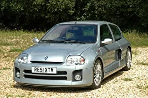 Images Dated 17th July 2004: Renault Clio V6 French