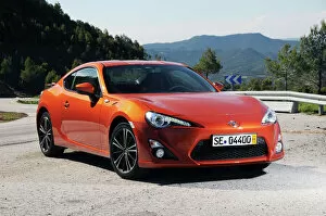 Images Dated 10th May 2012: Toyota GT 86 2012 Orange metallic