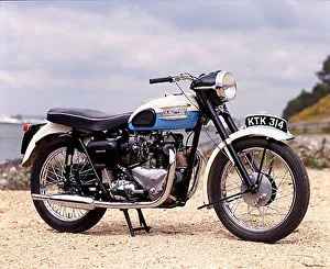 ミニカー BRITAINS MOTORCYCLE Speed Twin Rider s-l1200.jpg