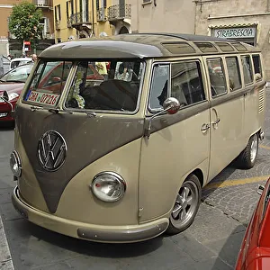 Camper Gallery: Volkswagen VW Classic Kombi