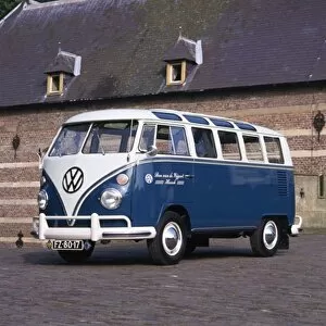 Camper Gallery: Volkswagen VW Surf bus
