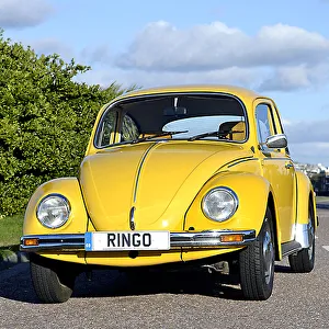 VW Volkswagen Classic Beetle (Special Edition), 1984, Yellow VW Volkswagen Classic Beetle (Special Edition), 1984, Yellow
