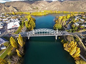 Alexandra Bridge and Clutha River in autumn, Central Otago, South Island, New Zealand Alexandra Bridge and Clutha River in autumn, Central Otago, South Island, New Zealand