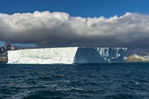 <b class=qtipBold><figcaption>Antarctica, blue ice, iceberg</figcaption></b><br><em>© George Theodore / DanitaDelimont.com</em> Antarctica, blue ice, iceberg