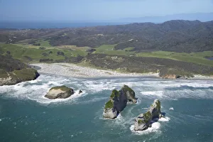 Archway Islands, Wharariki Beach, south of Cape Farewell, NW Nelson Region, South Island Archway Islands, Wharariki Beach, south of Cape Farewell, NW Nelson Region, South Island