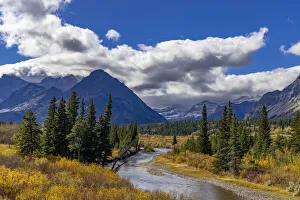 Autumn hues along the Belly River in Glacier National Park, Montana, USA Autumn hues along the Belly River in Glacier National Park, Montana, USA