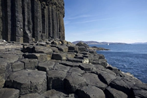 Basalt columns and steps, Staffa, off Isle of Mull, Scotland, United Kingdom Basalt columns and steps, Staffa, off Isle of Mull, Scotland, United Kingdom