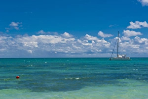 Bay de Ouameo, Ile des Pins, New Caledonia, Melanesia, South Pacific Bay de Ouameo, Ile des Pins, New Caledonia, Melanesia, South Pacific