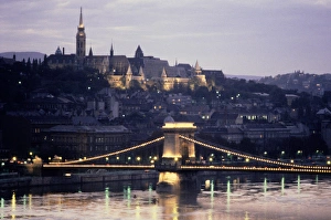 Budapest, Hungary; Chain Bridge (Szechenyi lanc-hid), architect William Tierney Clark Budapest, Hungary; Chain Bridge (Szechenyi lanc-hid), architect William Tierney Clark