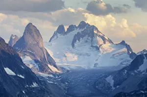 Bugaboo Spire, Howser Towers, Vowell Glacier. Bugaboo Provincial Park Purcell Mountains Bugaboo Spire, Howser Towers, Vowell Glacier. Bugaboo Provincial Park Purcell Mountains