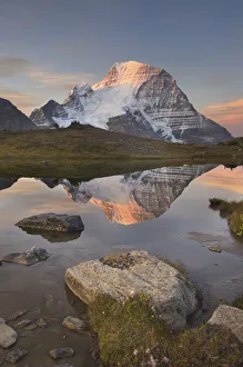 Canada, British Columbia. Sunrise over Mount Robson, highest mountain in the Canadian Canada, British Columbia. Sunrise over Mount Robson, highest mountain in the Canadian