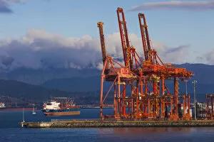Images Dated 31st December 2011: Canada, British Columbia, Vancouver, Port of Vancouver, cargo cranes