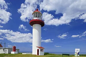 Images Dated 11th July 2009: Canada, Quebec, Cap Madeleine. Lighthouse on Gulf of St