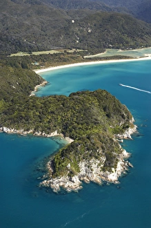 Canoe Bay, Awaroa Head, Awaroa Bay, Abel Tasman National Park, Nelson Region, South Island Canoe Bay, Awaroa Head, Awaroa Bay, Abel Tasman National Park, Nelson Region, South Island