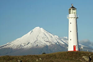 Images Dated 8th July 2008: Cape Egmont Lighthouse and Mt Taranaki / Mt Egmont, Taranaki, North Island, New Zealand