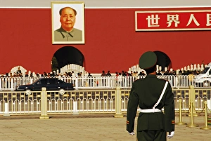 China, Beijing, Tiananmen Square, guard posted on Tiananmen square, the Tiananmen China, Beijing, Tiananmen Square, guard posted on Tiananmen square, the Tiananmen