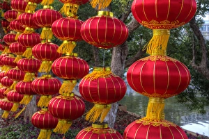 Chinese Lanterns along the walkway Greenlake, Kunming China Chinese Lanterns along the walkway Greenlake, Kunming China