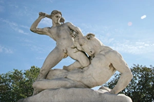 Classical Mythology. Theseus slaying Minotaur. Statue 19th century AD. The Garden of the Tuileries Classical Mythology. Theseus slaying Minotaur. Statue 19th century AD. The Garden of the Tuileries