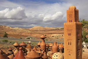 Clay reproduction of Koutubia: Marrakechs minaret Clay reproduction of Koutubia: Marrakechs minaret