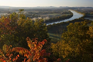 The Connecticut River at dawn as seen from South Sugarloaf Mountain in the Sugarloaf The Connecticut River at dawn as seen from South Sugarloaf Mountain in the Sugarloaf