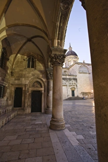CROATIA, Dubrovnik. Archway inside the walled city CROATIA, Dubrovnik. Archway inside the walled city