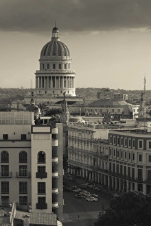 Cuba, Havana, elevated city view above Havana Vieja towards the the Capitolio Nacional Cuba, Havana, elevated city view above Havana Vieja towards the the Capitolio Nacional