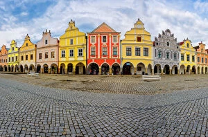 Czech Republic, Telc. Panoramic of colorful houses on main square