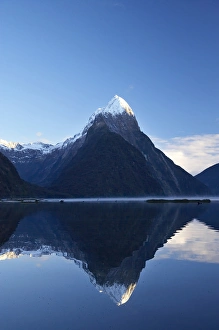 Early light on Mitre Peak, Milford Sound, Fiordland National Park, South Island Early light on Mitre Peak, Milford Sound, Fiordland National Park, South Island