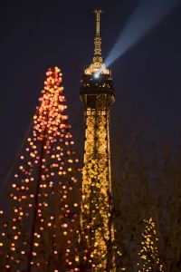 Eiffel Tower, Christmas lights, Paris, France Eiffel Tower, Christmas lights, Paris, France