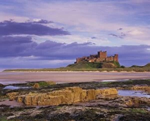 Images Dated 14th September 2004: England, Northumberland, Bamburgh Castle