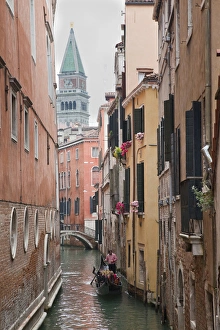 Euorpe; Italy; Venice; Gondoliers In back Canal of Venice Euorpe; Italy; Venice; Gondoliers In back Canal of Venice